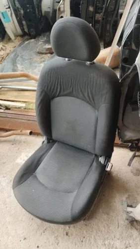 Banco dianteiro direito original Peugeot 206 207
