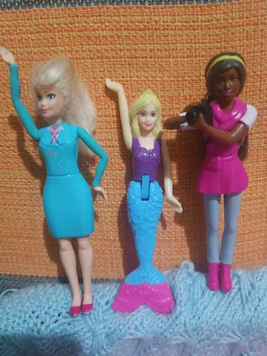 Coleção miniatura das Barbie fotógrafa e boneca sereia lote para colecionadores 