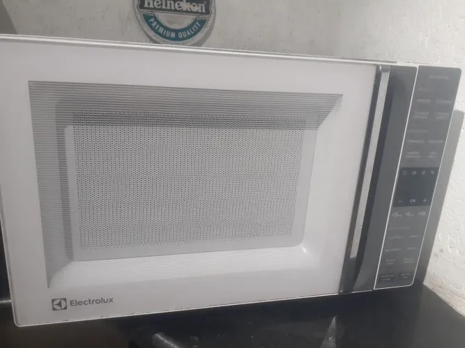 MICRO-ONDAS ELECTROLUX 36 LITROS 220 VOLTS