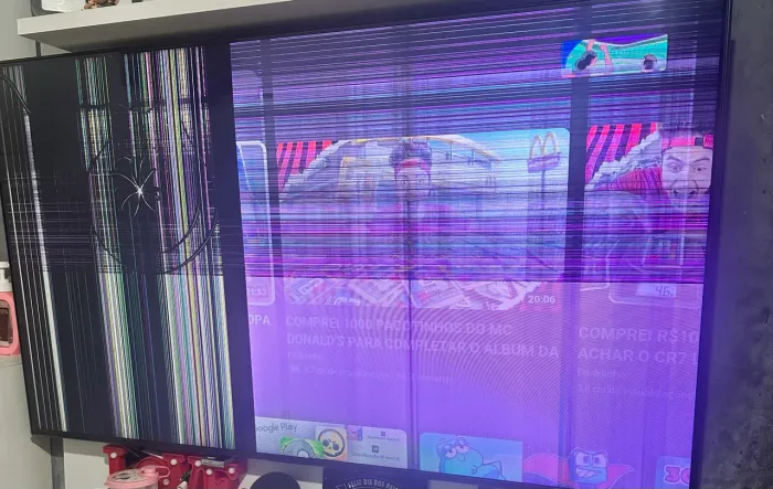 Samsung de 55 polegadas com a tela quebrada