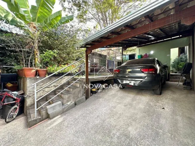 Casa com 5 dormitórios à venda, 225 m² por R$ 569.000,00 - Leblon (Venda Nova) - Belo Hori