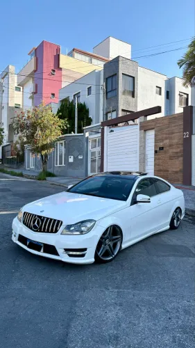 Mercedes-Benz C-180 CGI Coupe Sport 1.6 TB 16V Aut. 2013