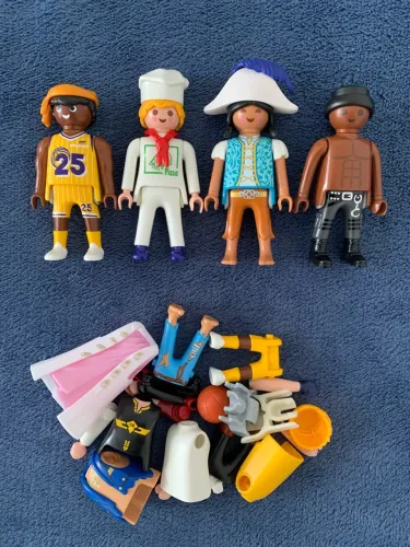 Lote Playmobil e acessórios 