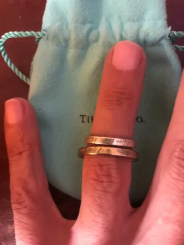 Par de alianças tiffany & Co I love you