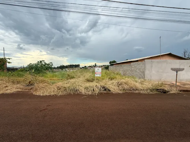 TERRENO À VENDA NO RESIDENCIAL RECANTO DO LAGO EM APUCARANA.
