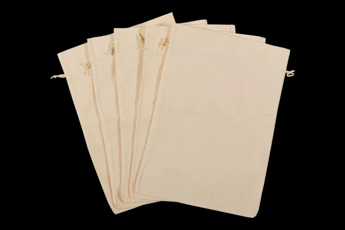 Kit com 200 Unidades de Saquinhos de Algodão Cru com Cordão (24x34cm)