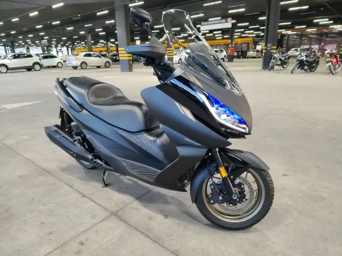 Zontes 350e novinha 