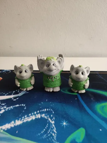 Miniaturas Trio Trolls Frozen e Max Disney
