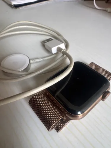 Apple Watch SE 40mm GPS 32GB Original + Pulseira Milanese + Carregador