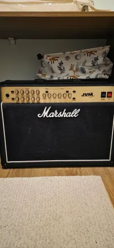 Amplificador Marshall JVM 210C 100W
