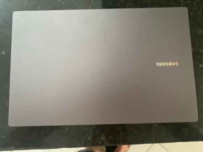 Vendo notebook Samsung galaxy book 4 core I3 8gb 512gb 
