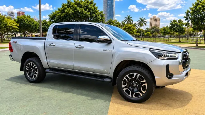Toyota Hilux CD SRX 4X4 2.8 TDI 16V Diesel Aut. 2021