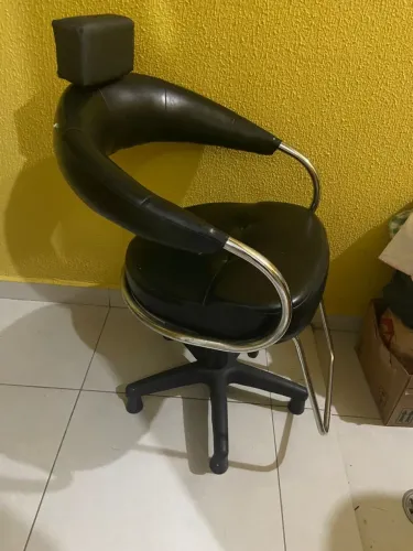 Cadeira salão com defeito, defeito "