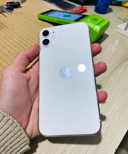 Iphone 11 premium top
