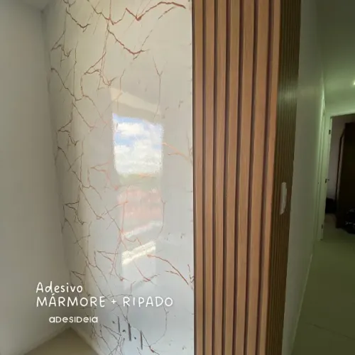 Adesivo ripado