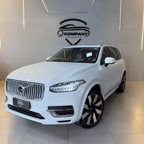 Volvo XC 90 2.5t 210cv AWD 5P 2024