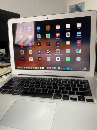 MacBook Air 13" 2015 | i5 | 8GB RAM | SSD | Muito Conservado