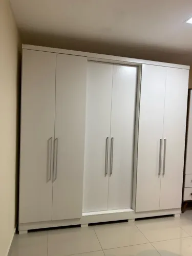 Guarda roupa 06 portas