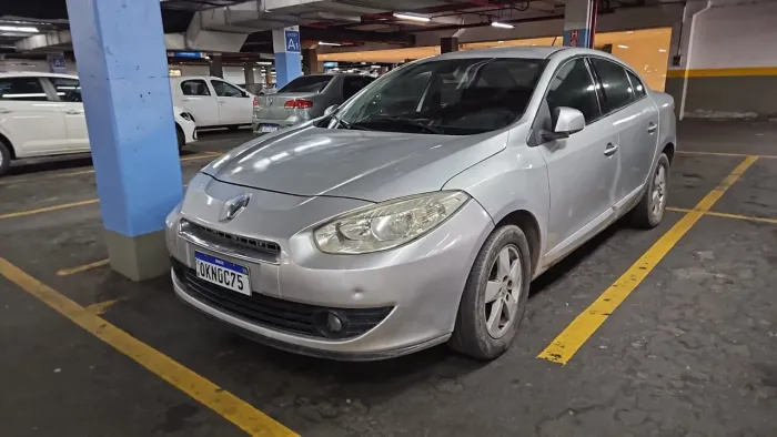 Renault Fluence Sed. Dynamique 2.0 16V Flex Aut. 2013