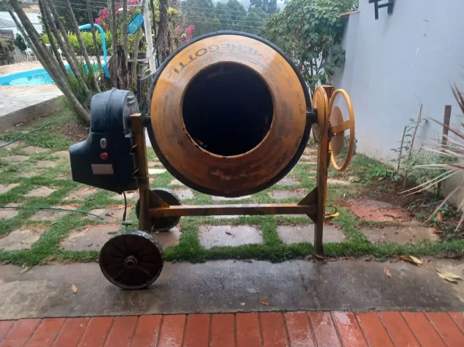 Betoneira Prime Menegotti Com Kit 400 Litros