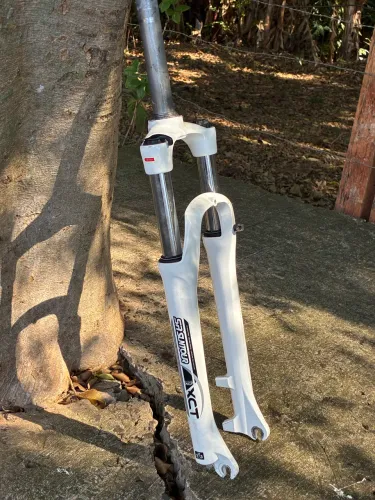 Suspensão Suntour