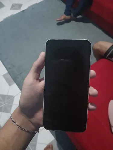 Vende se aparelho celular, Samsung a 15  no valor 600  quem tiver interessado só me chama 
