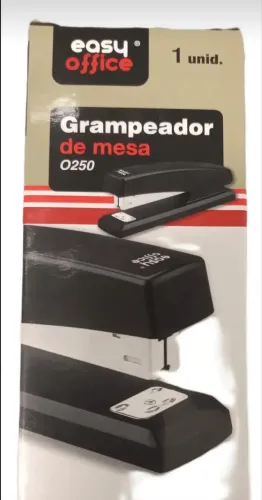 Grampeador de mesa