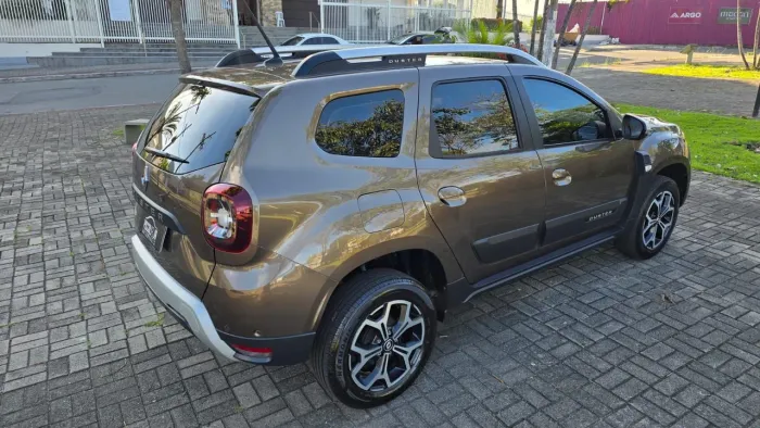 RENAULT DUSTER ICONI 1.6 AUTOMÁTICA 20/21