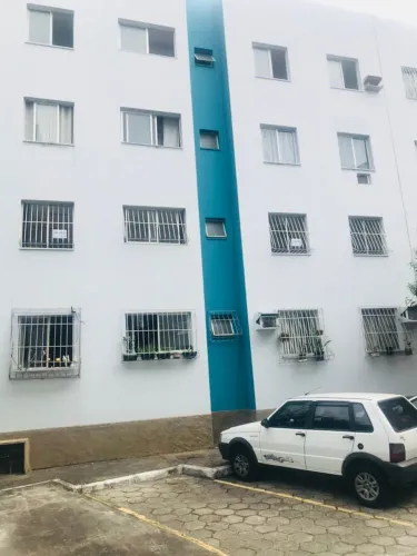 ALUGA-SE APARTAMENTO NA PRAIA DA COSTA