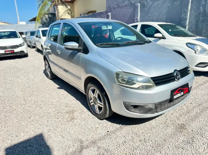Volkswagen Fox 1.0 MI Total Flex 8V 5P 2011
