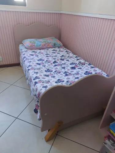 Mini cama c/colchão
