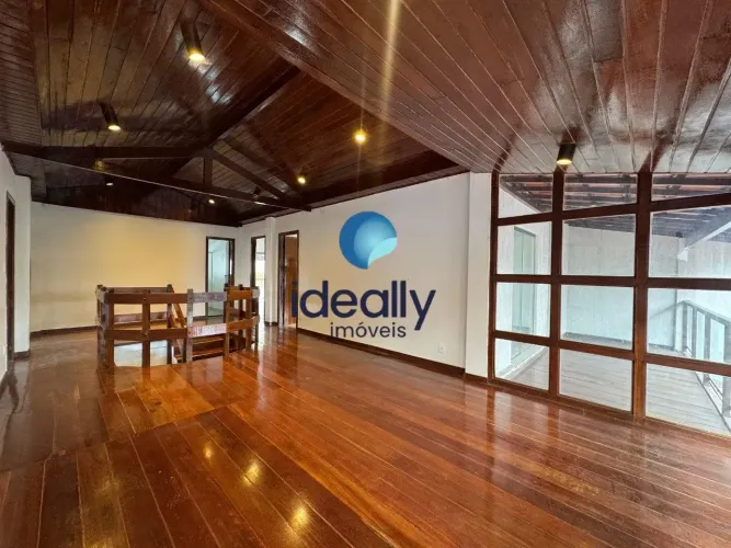 CASA | 5 QUARTOS | 1 SUÍTE | 4 VAGAS | REFORMADO | LOTE 420 M | VARANDAS | HABITE-SE | CAS