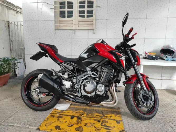 Z900 moto extra! Veículo dcom procedência.