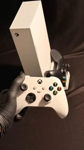 Xbox série S completo na caixa