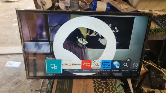Tv 32 smart linda e completa