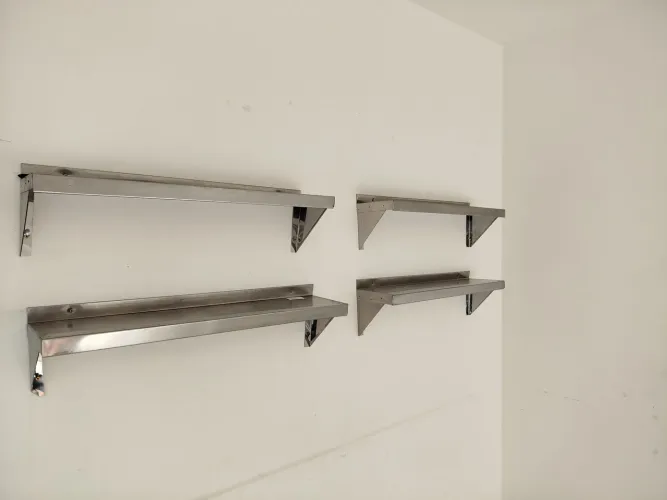 Prateleiras de inox