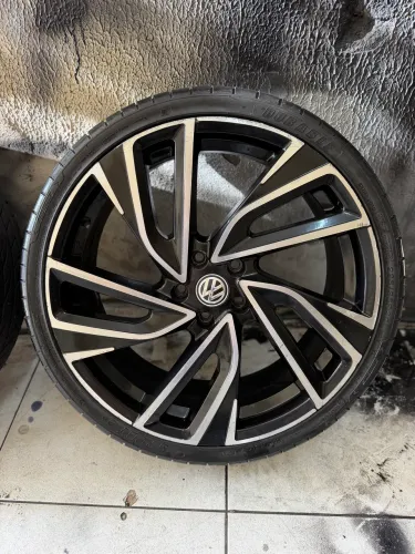 Rodas 20 Golf MK8 
