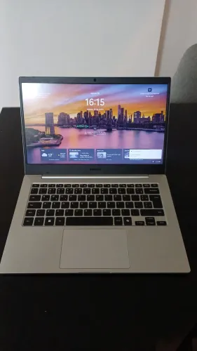 Notebook Samsung Galaxy Book Go Windows 11 Home