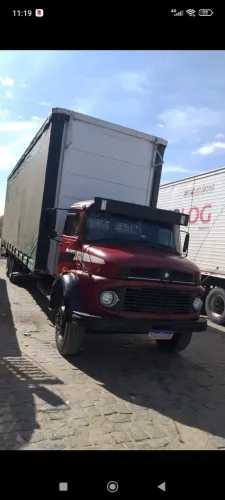 VENDO CAMINHÃO 1113 NO CHASSI OU COMPLETO
