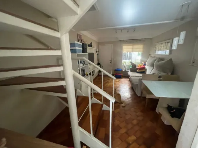 Linda casa em condomínio no Butantã 2 dormitórios e 2 cagas