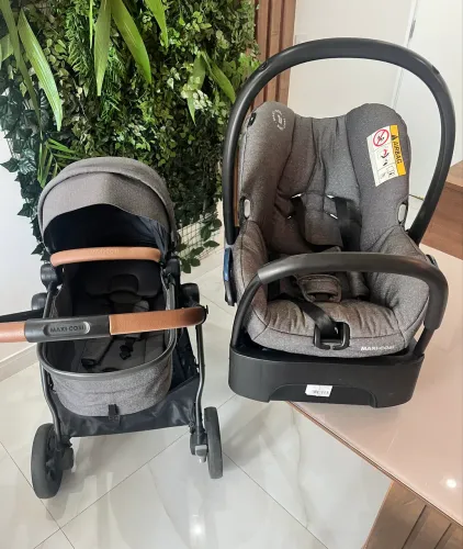 Carrinho + Bebê Conforto Maxi Cosi