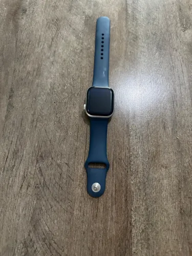 Apple Watch S10 42mm com carregador