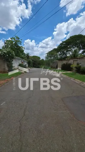 Lote no Jaó - 404 m² - proximo de area verde pavimentado