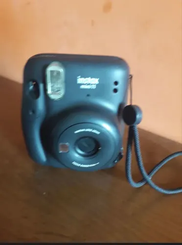 Câmera Instax Mini 11
