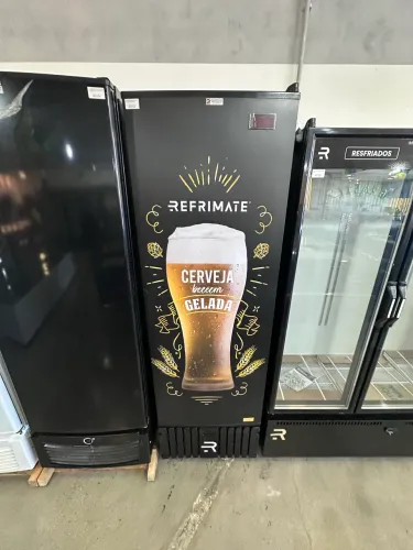 Expositor 1 porta sólida cervejeira 570 litros refrimate