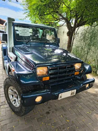 Troller T-4 4X4 2.8 TB Int. Cap. Rígida Diesel 2001