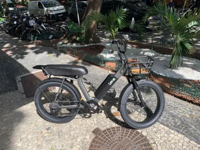 LEV CRUISER PLUS SEMINOVA