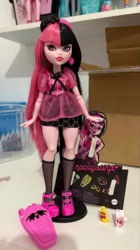 Monster High Draculaura Day Out