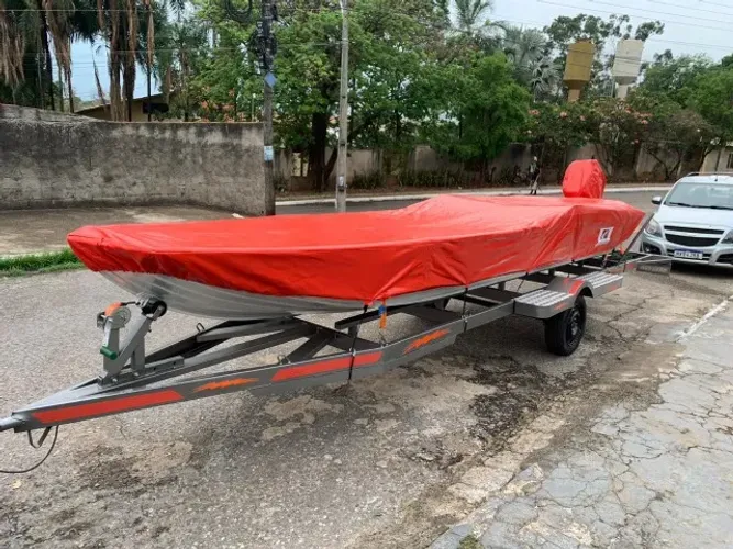 Carretinha personalizada pra canoa de 6mt chassi no enregecido de 100 na chapa 13 fecho
