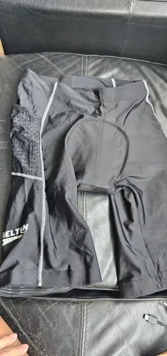 Kit 2 bermudas ciclismo, 1 feminino, 1 masculino, com gel de proteção